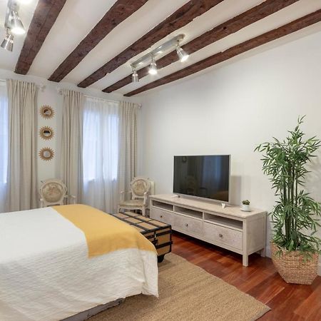 Precioso apartamento con Entrada autónoma en el Casco Viejo Bilbao Exterior foto